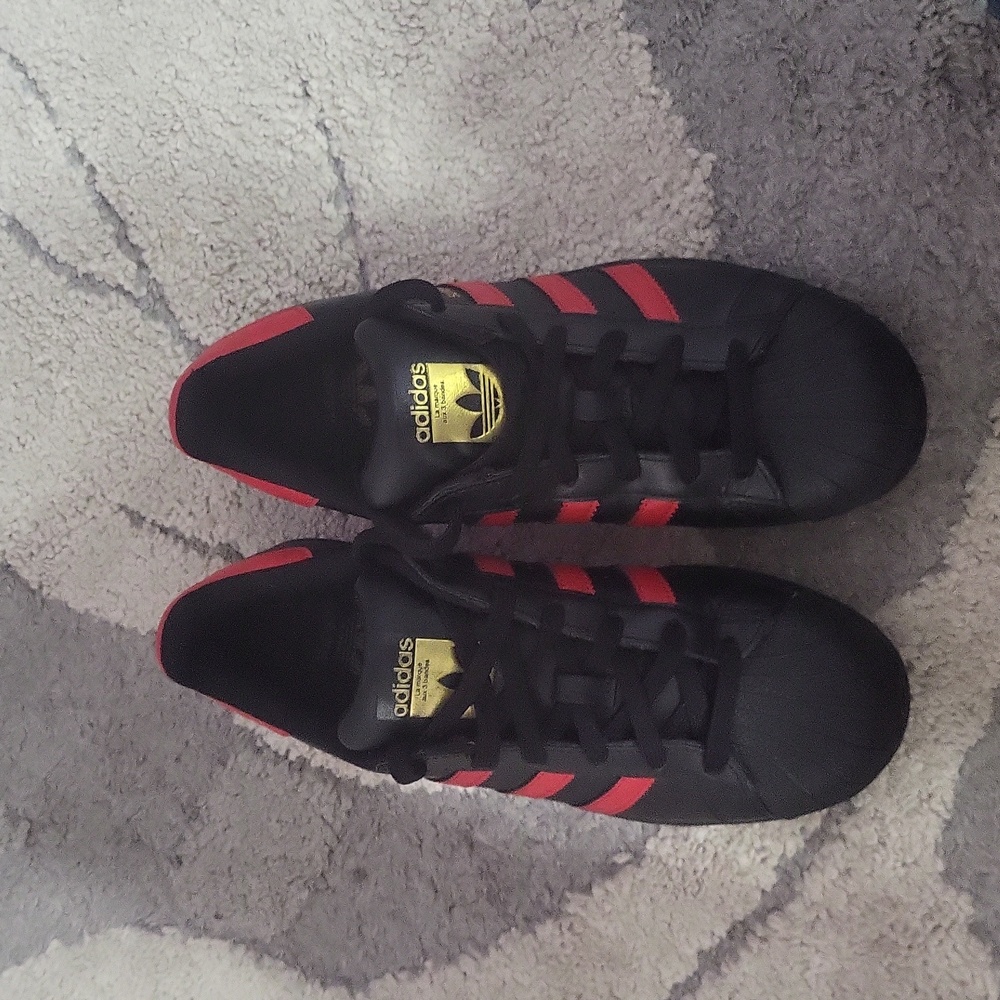 Adidas Originals Superstar J Big Kids S80695 US Size 4 Black Scarlet Red Gold